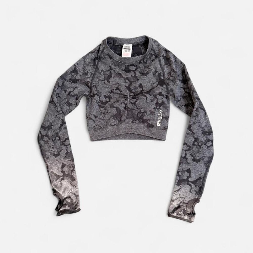 Athletic Gymshark gray & black camo seamless cropped long sleeve, size XS